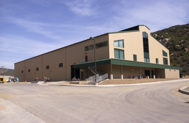 DW-Olivenhain-Building Exterior