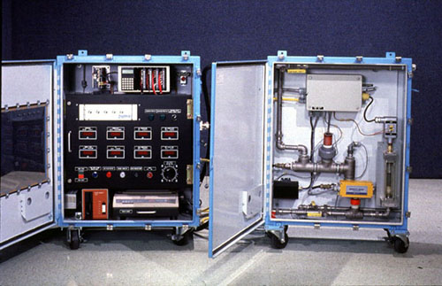 Figure 36-14. BetzDearborn cooling system monitoring station (COSMOS).