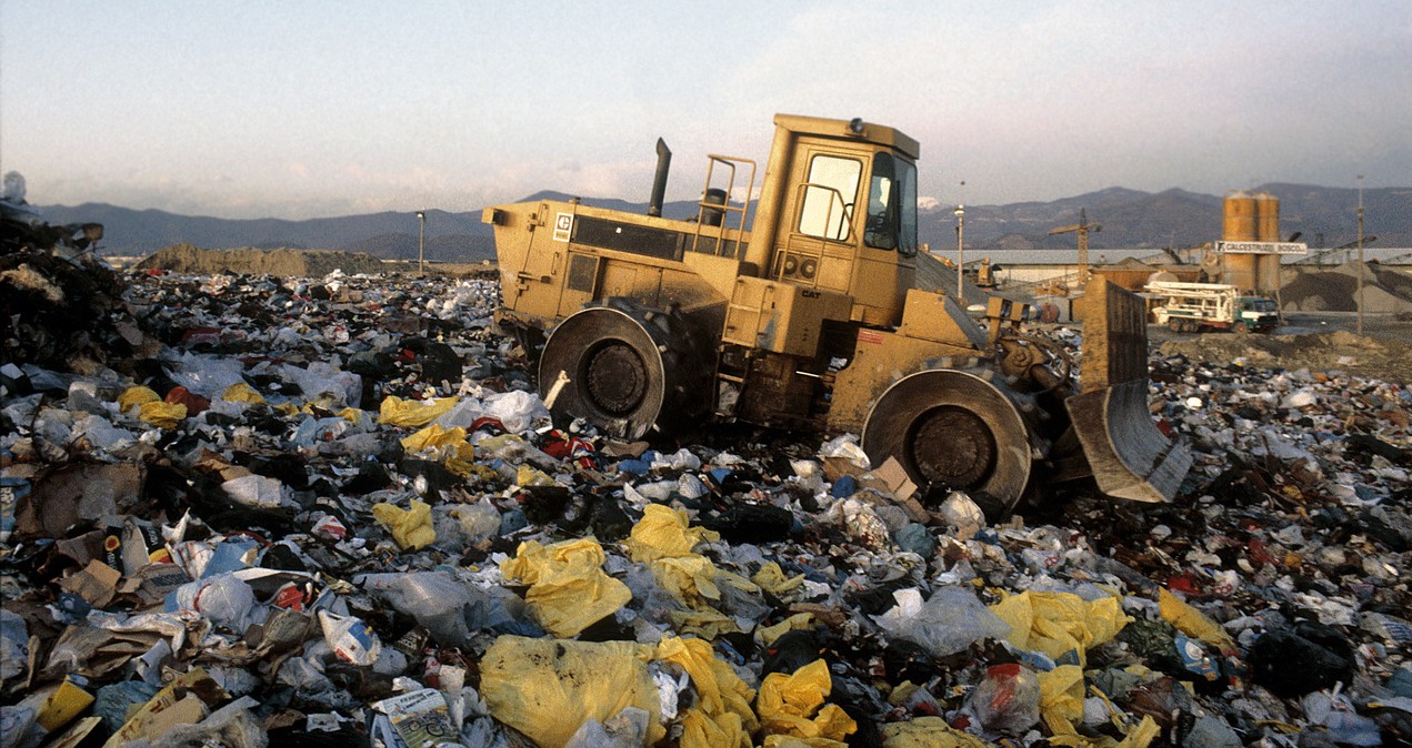 Landfill mitigates odor complaints, fines and closure from H2S odors with ProSweet*